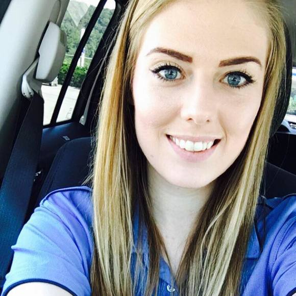 Meet your Posher, Stephanie - Picture 1 of 1